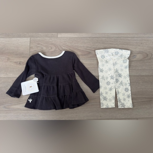 BURT’S BEES BABY 🐝  Top and White Snowflake Leggings - Picture 7 of 7